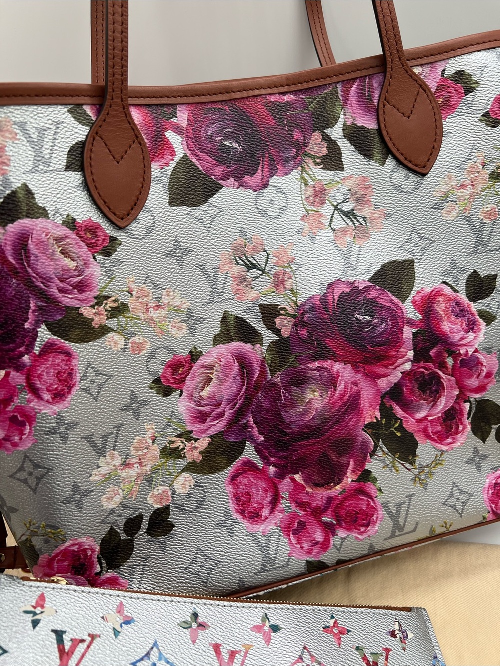 LOUIS VUITTON NEVERFULL MM GARDEN FLOWER ROSES SILVER Metallic BAG Pouch RARE😍🔥 - Picture 12 of 16